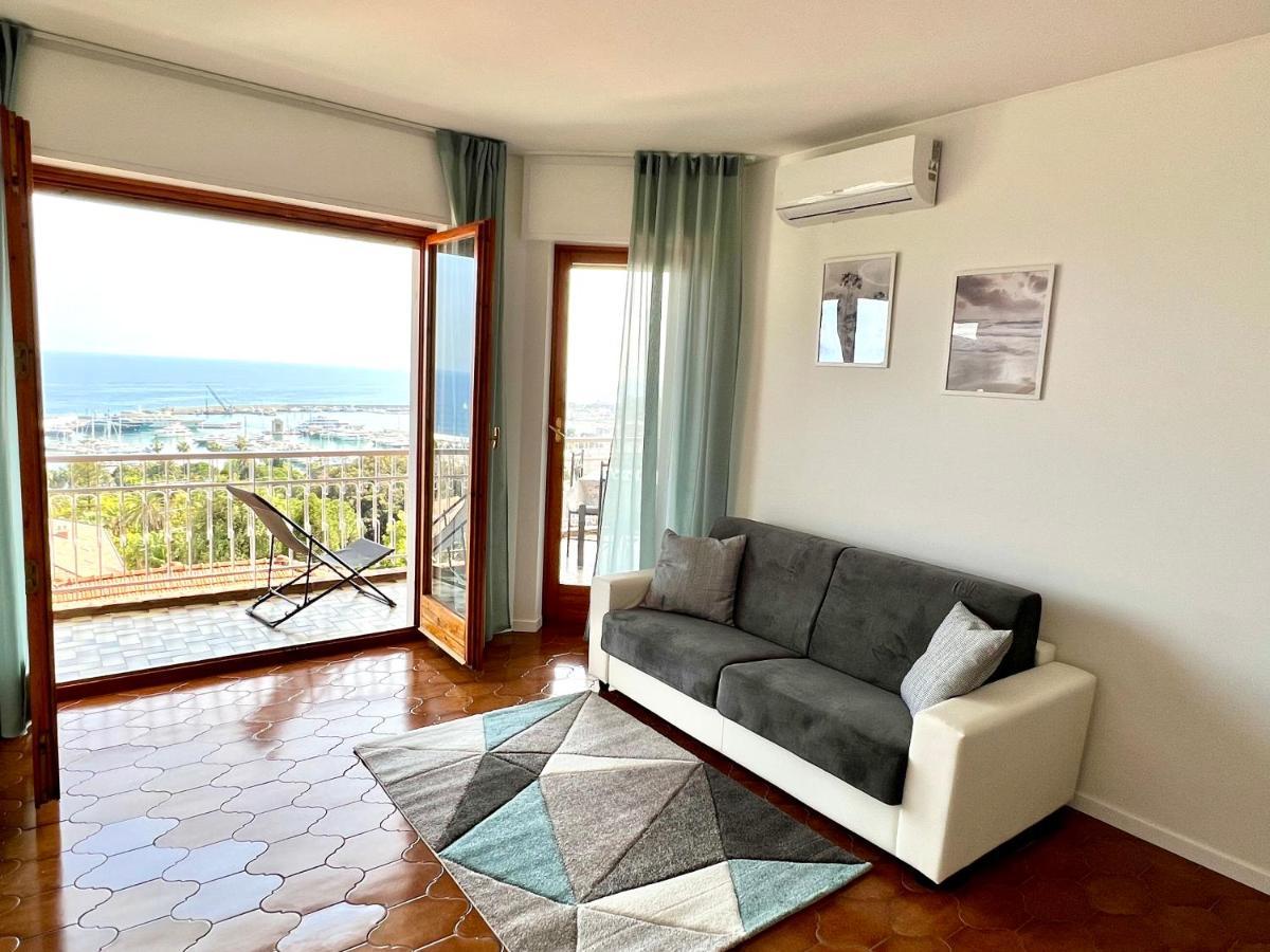Special Home Vista Mare E Parcheggio Privato 圣雷默 外观 照片