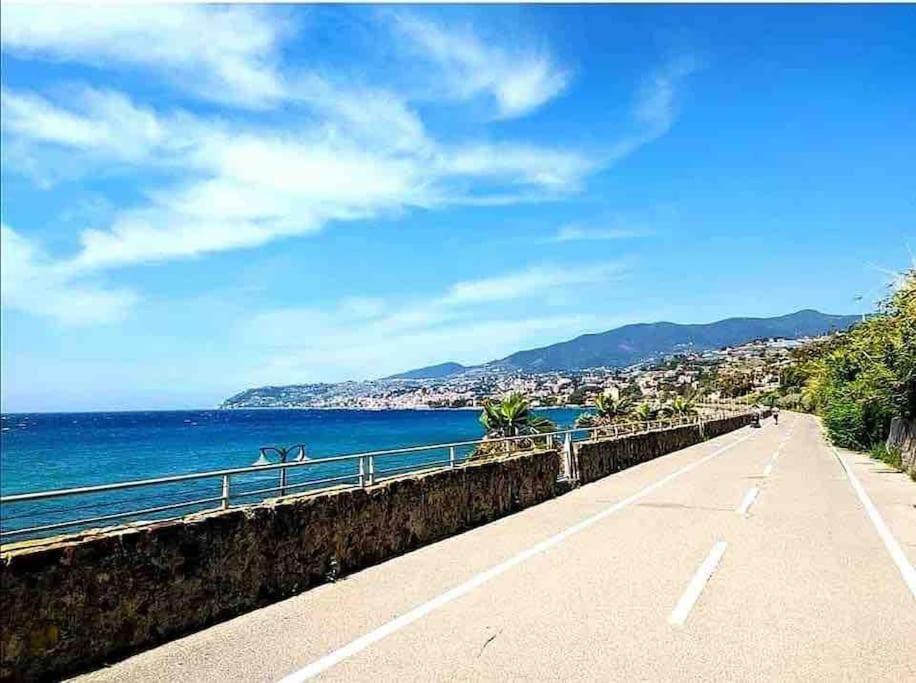 Special Home Vista Mare E Parcheggio Privato 圣雷默 外观 照片
