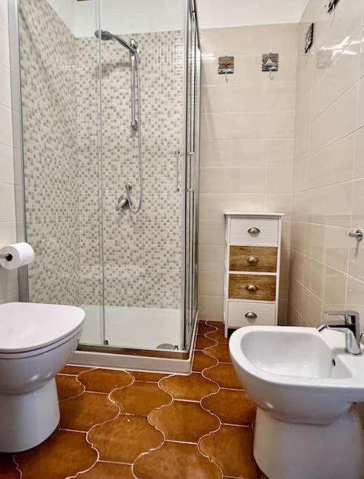 Special Home Vista Mare E Parcheggio Privato 圣雷默 外观 照片