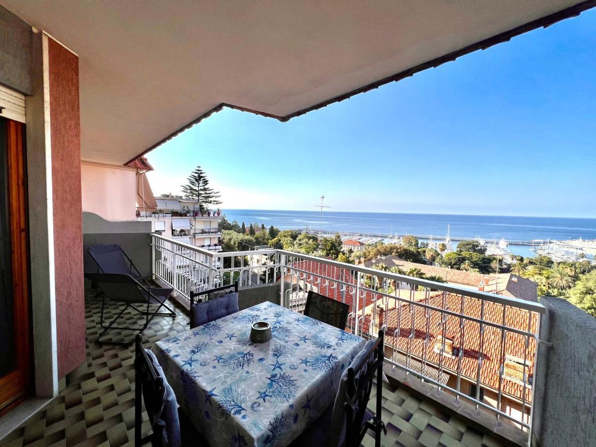 Special Home Vista Mare E Parcheggio Privato 圣雷默 外观 照片