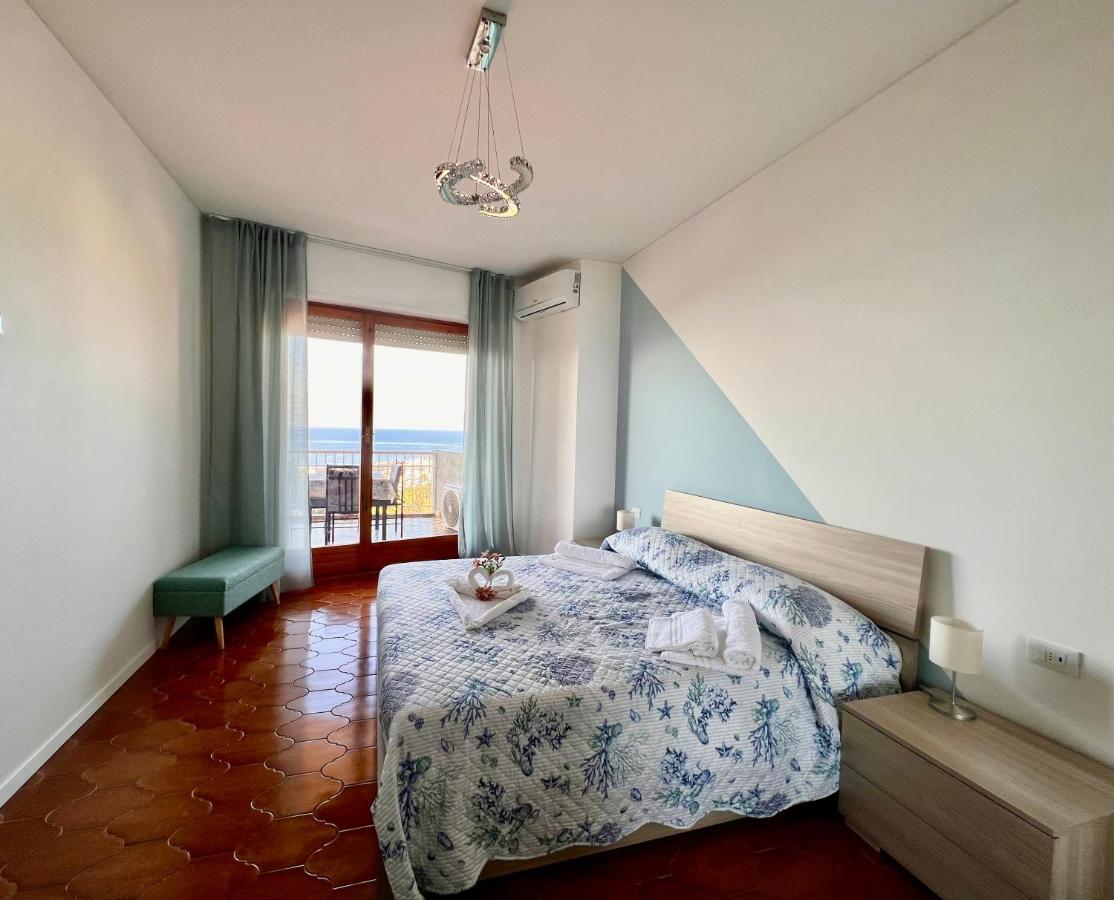 Special Home Vista Mare E Parcheggio Privato 圣雷默 外观 照片