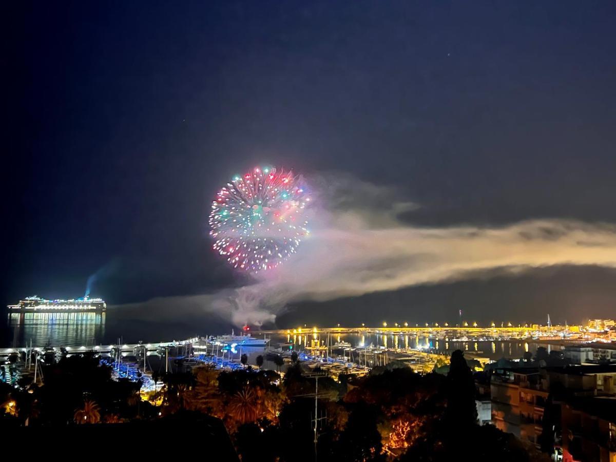 Special Home Vista Mare E Parcheggio Privato 圣雷默 外观 照片