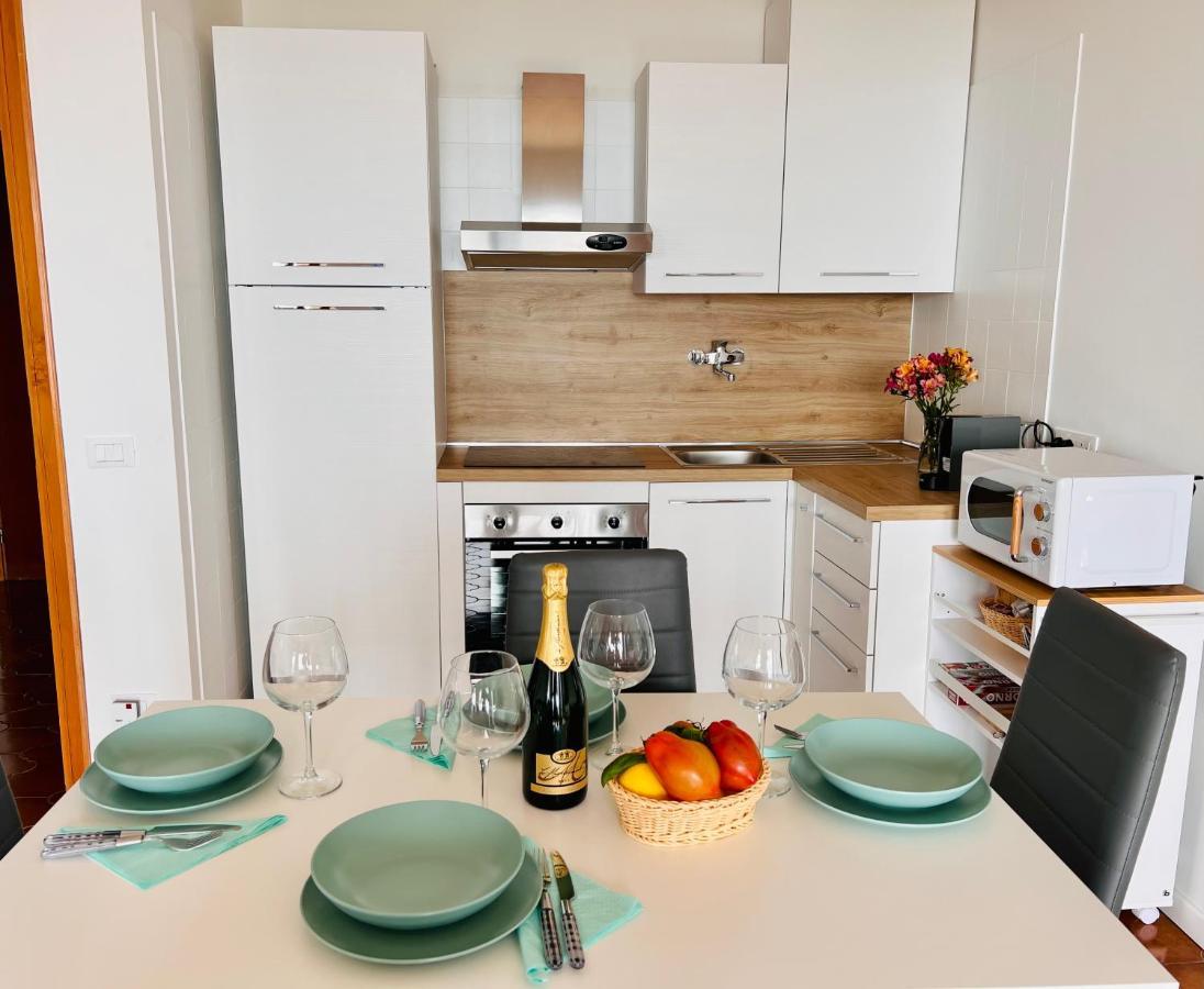 Special Home Vista Mare E Parcheggio Privato 圣雷默 外观 照片