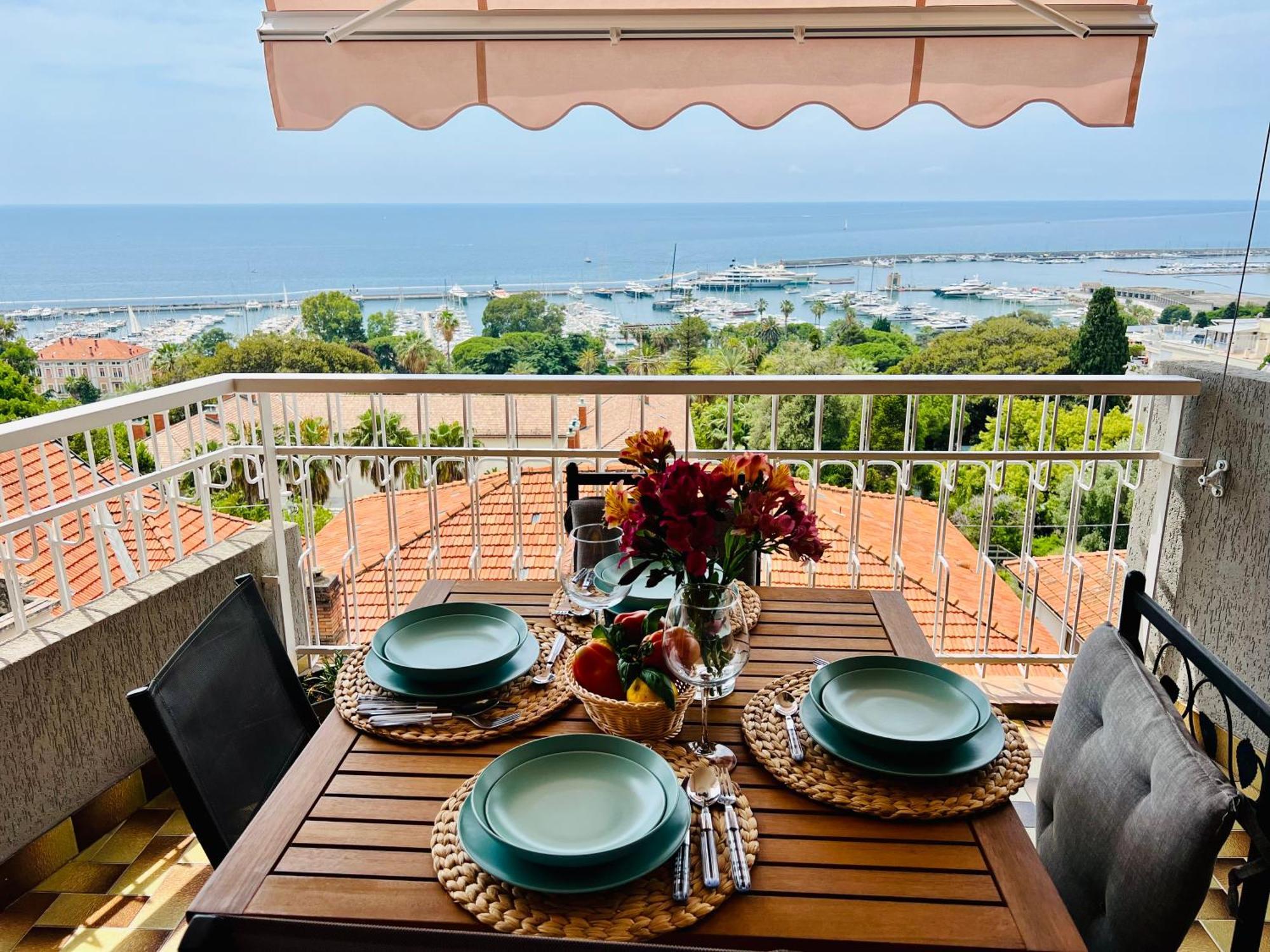 Special Home Vista Mare E Parcheggio Privato 圣雷默 外观 照片