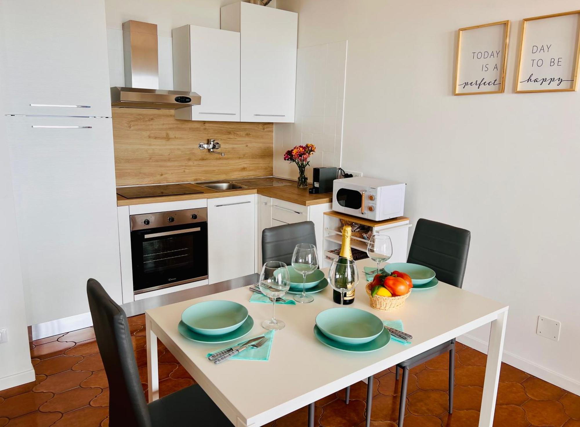 Special Home Vista Mare E Parcheggio Privato 圣雷默 外观 照片